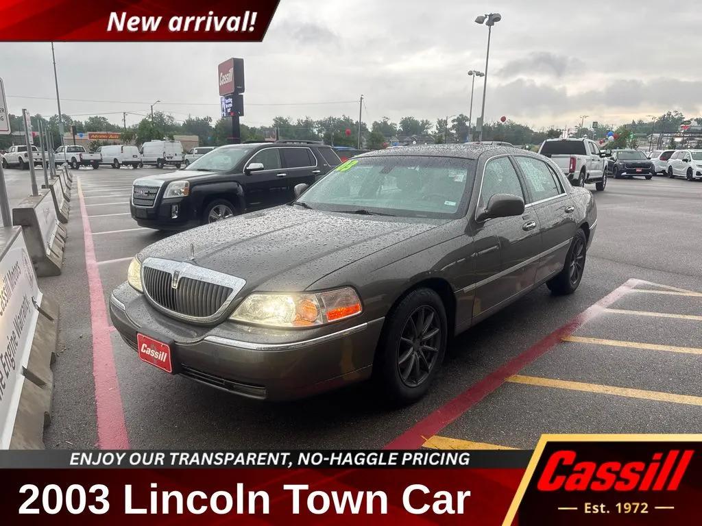 lincoln town car 2003 1LNHM82W53Y652363 image lincoln town car 2003 1LNHM82W53Y652363 image